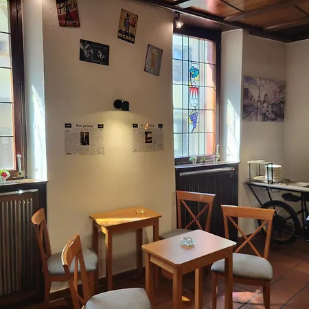 Ξενοδοχείο Eisenbahn - Peruanisches Restaurant - Zentral In Karlstadt-fahrradfahrer- Und Familienfreundlich Karlstadt