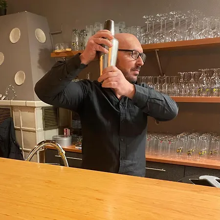 Szálloda Eisenbahn - Peruanisches Restaurant - Zentral In Karlstadt-fahrradfahrer- Und Familienfreundlich Karlstadt