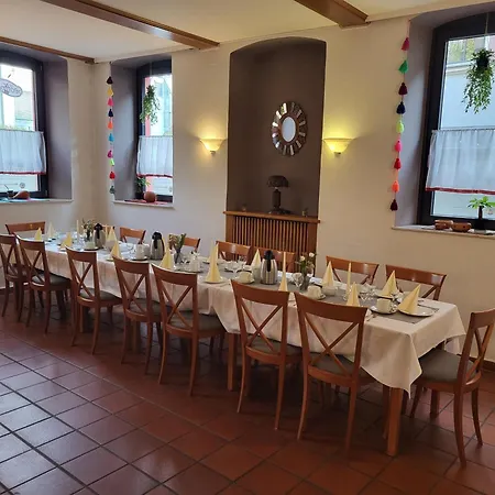 Eisenbahn - Peruanisches Restaurant - Zentral In Karlstadt-fahrradfahrer- Und Familienfreundlich *